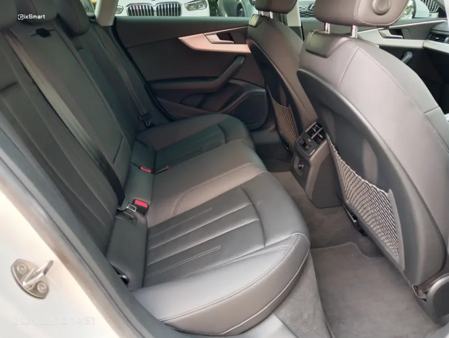 Foto Mobil Bekas Kabin Belakang Audi A5 2.0 TFSI X-Line tahun 2022