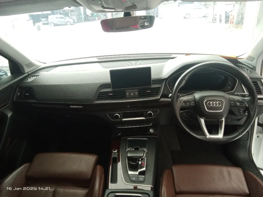 Foto Mobil Bekas Dashboard Audi Q5 2.0 TFSI Quattro tahun 2018