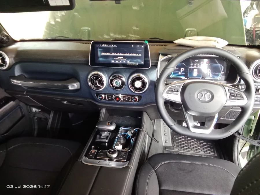 Foto Mobil Bekas Dashboard Baic BJ40 Plus 2.0 tahun 2024