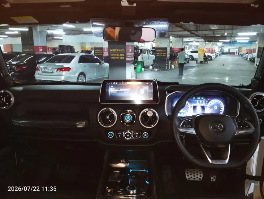 Foto Mobil Bekas Dashboard Baic BJ40 Plus 2.0 tahun 2024