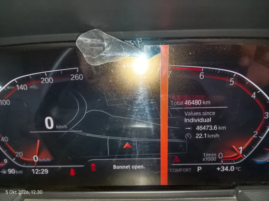 Foto Mobil Bekas Odometer BMW 218i 1.5 tahun 2022