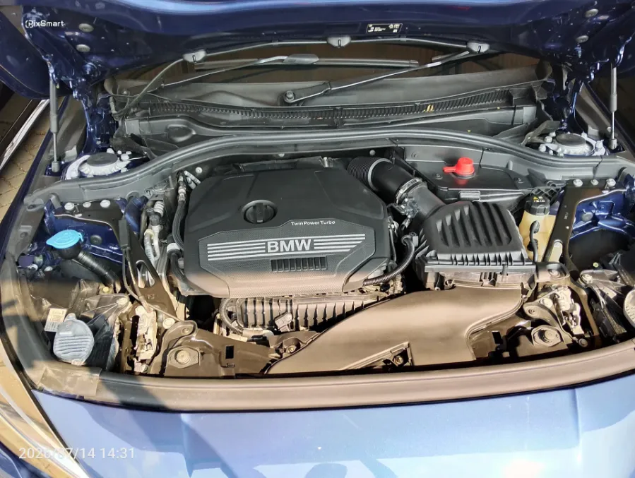 Foto Mobil Bekas Mesin BMW 218i 1.5 tahun 2023