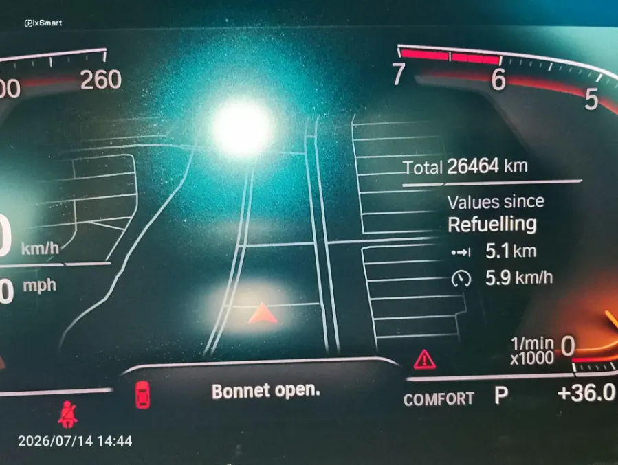 Foto Mobil Bekas Odometer BMW 218i 1.5 tahun 2023