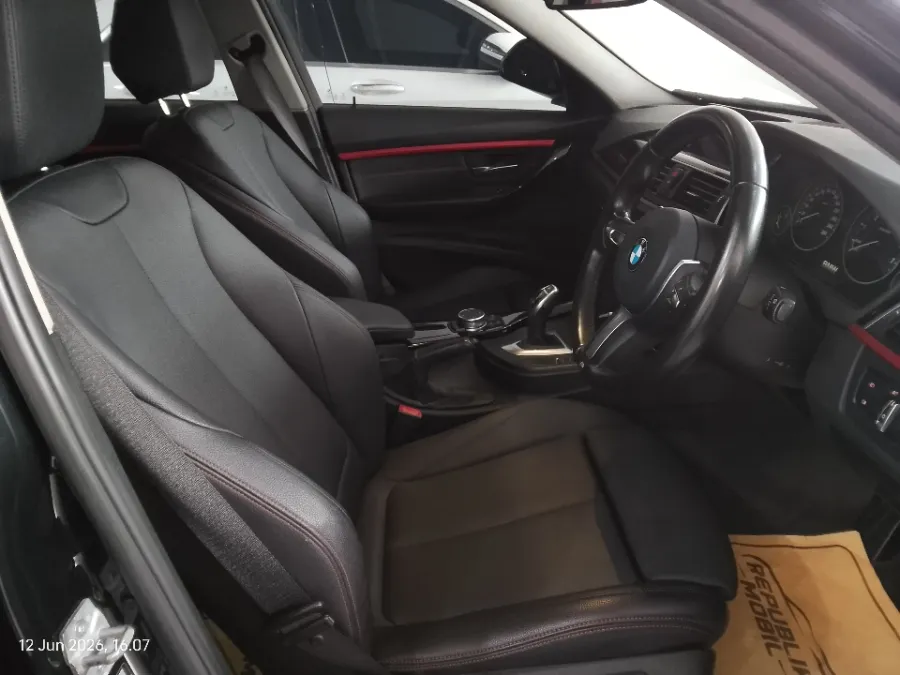 Foto Mobil Bekas Kabin Depan BMW 320i 2.0 tahun 2016