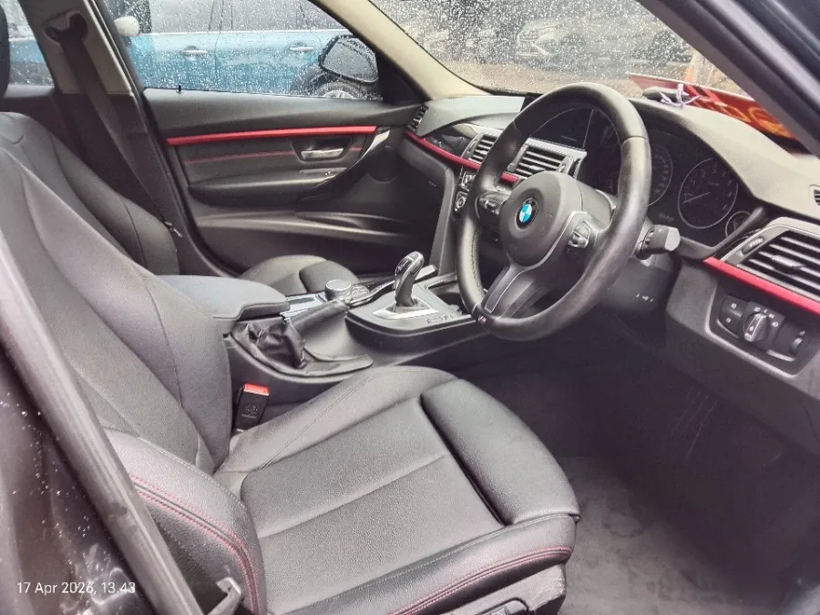 Foto Mobil Bekas Kabin Depan BMW 320i 2.0 tahun 2017