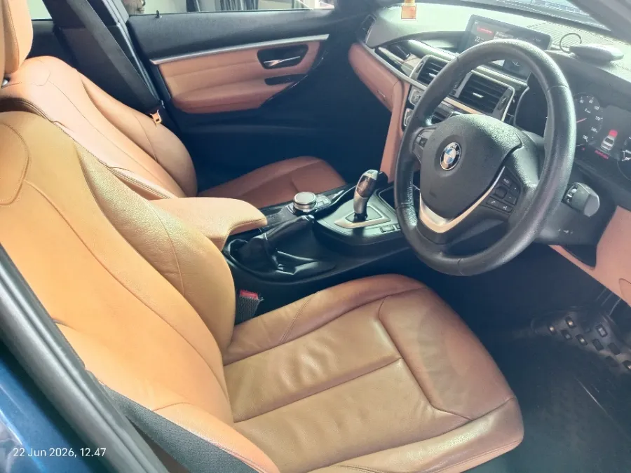 Foto Mobil Bekas Kabin Depan BMW 320i 2.0 tahun 2018