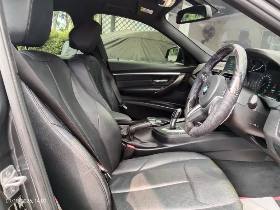Foto Mobil Bekas Kabin Depan BMW 320i 2.0 tahun 2018