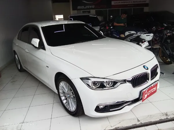 2018 BMW 320i 2.0