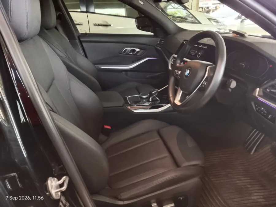 Foto Mobil Bekas Kabin Depan BMW 320i 2.0 tahun 2020