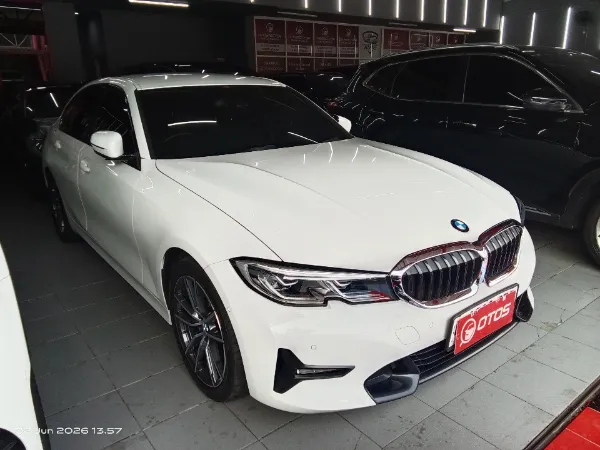 2020 BMW 320i 2.0