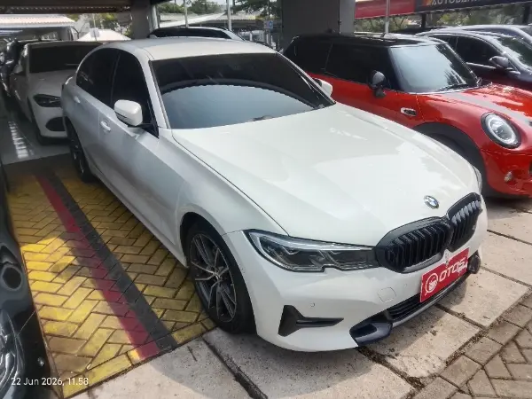 2020 BMW 320i 2.0