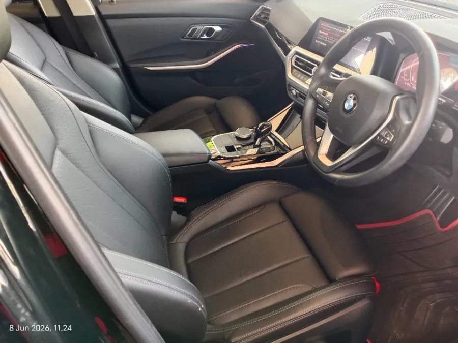 Foto Mobil Bekas Kabin Depan BMW 320i 2.0 tahun 2021