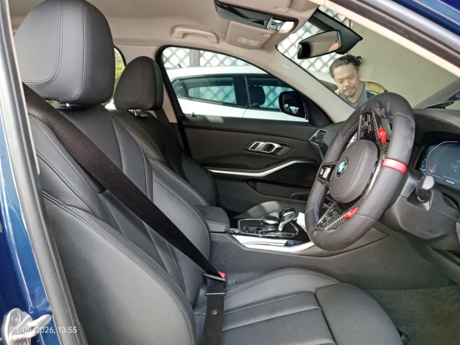 Foto Mobil Bekas Kabin Depan BMW 320i 2.0 tahun 2021