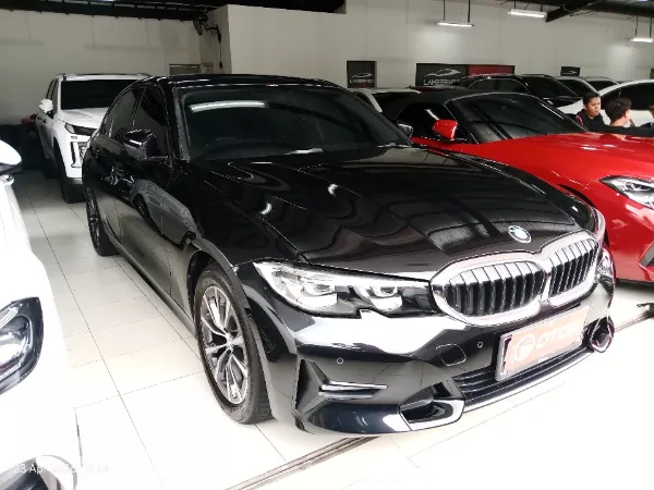 2021 BMW 320i 2.0