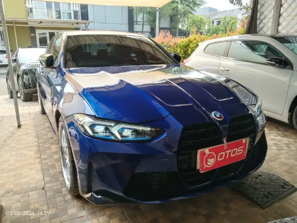 2021 BMW 320i 2.0 - Foto 1 dari 6