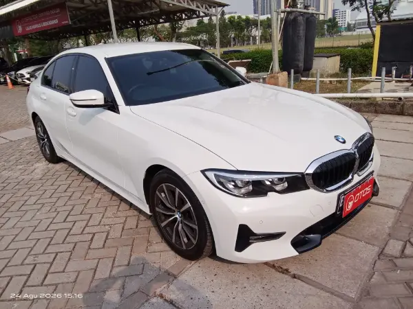 2021 BMW 320i 2.0
