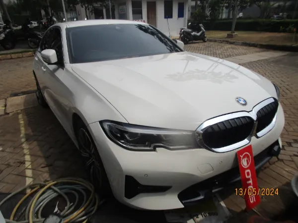 2022 BMW 320i 2.0