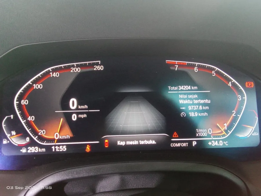 Foto Mobil Bekas Odometer BMW 320i 2.0 tahun 2022