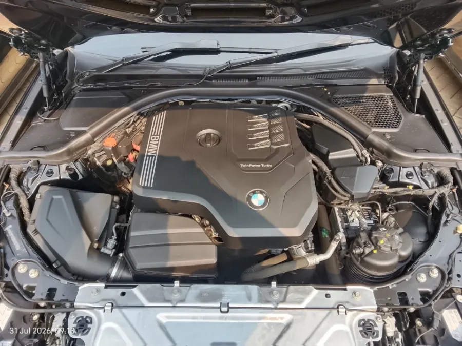 Foto Mobil Bekas Mesin BMW 320i 2.0 tahun 2024
