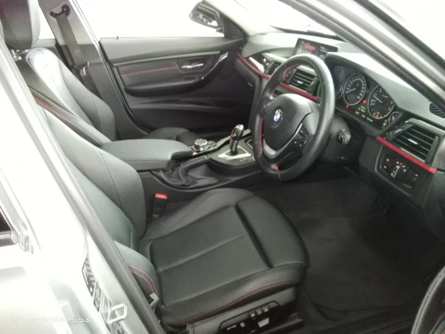 Foto Mobil Bekas Kabin Depan BMW 320i 2.0 N20 tahun 2015