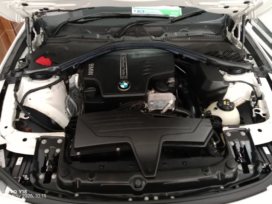 Foto Mobil Bekas Mesin BMW 320i 2.0 N20 tahun 2015