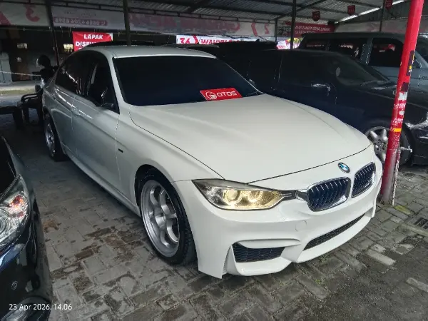 2014 BMW 320i 2.0 Sport
