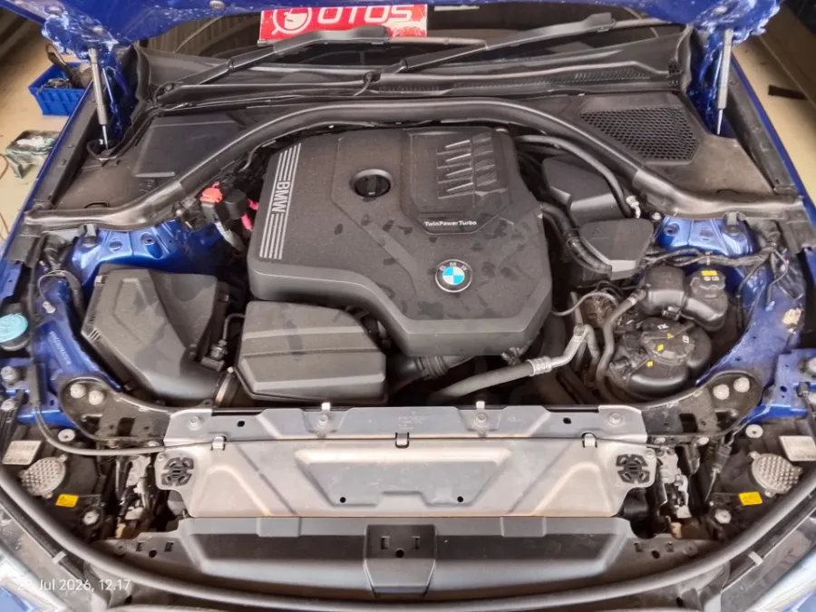 Foto Mobil Bekas Mesin BMW 330i 2.0 M Sport tahun 2021
