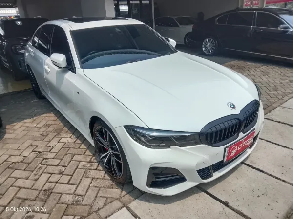 2022 BMW 330i 2.0 M Sport