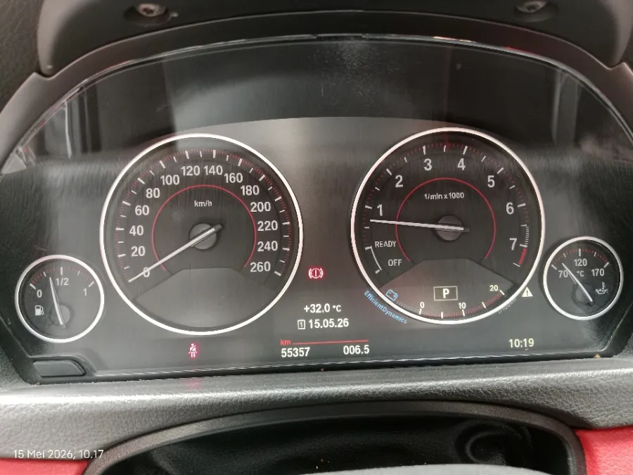 Foto Mobil Bekas Odometer BMW 428i 2.0 tahun 2014