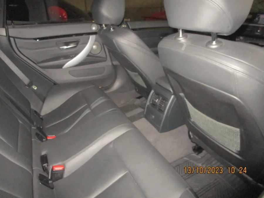 Foto Mobil Bekas Kabin Belakang BMW 428i 2.0 M Sport tahun 2014