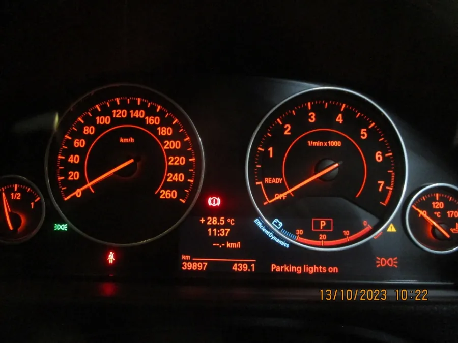 Foto Mobil Bekas Odometer BMW 428i 2.0 M Sport tahun 2014