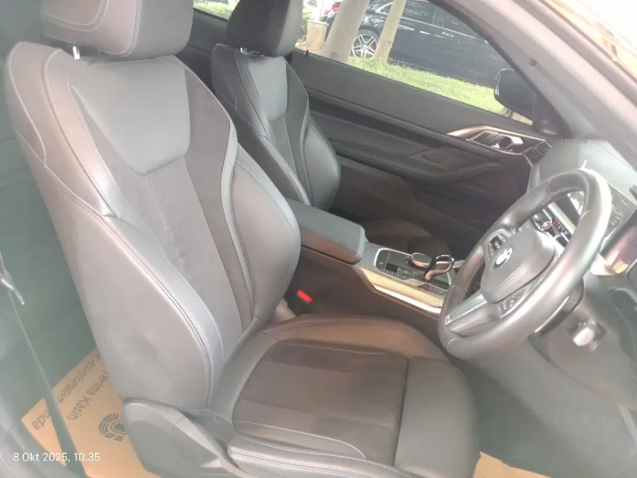 Foto Mobil Bekas Kabin Depan BMW 430i 2.0 tahun 2022