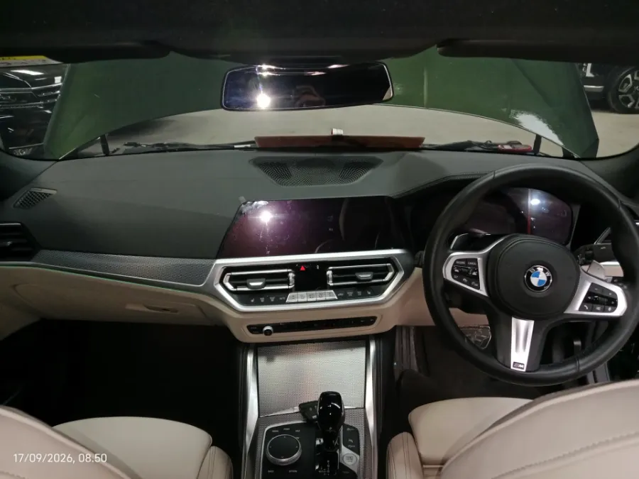 Foto Mobil Bekas Dashboard BMW 430i 2.0 tahun 2023