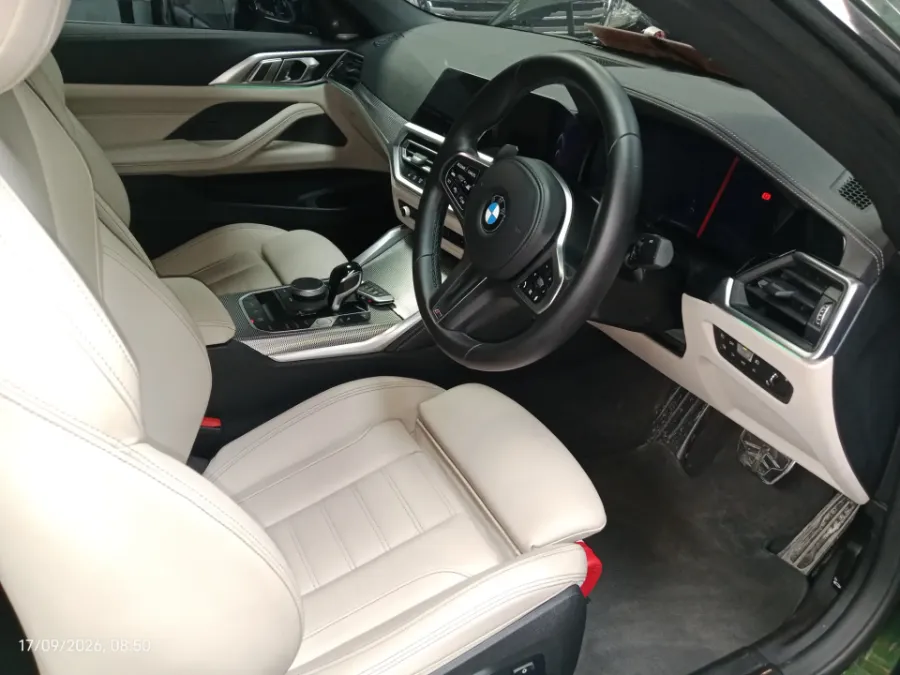 Foto Mobil Bekas Kabin Depan BMW 430i 2.0 tahun 2023