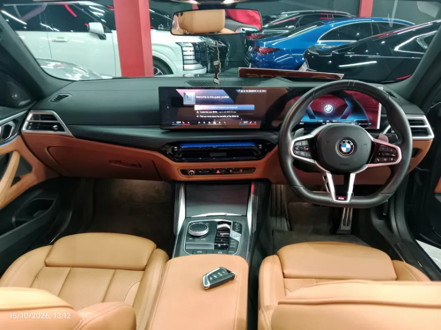 Foto Mobil Bekas Dashboard BMW 430i 2.0 tahun 2024