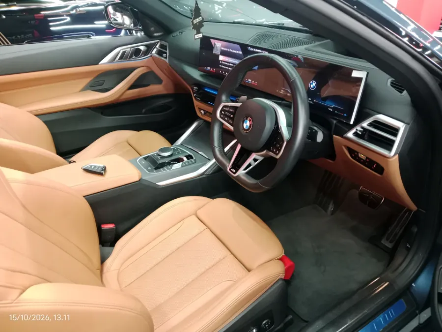 Foto Mobil Bekas Kabin Depan BMW 430i 2.0 tahun 2024