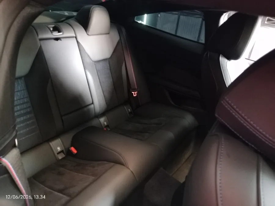 Foto Mobil Bekas Kabin Belakang BMW 430i 2.0 Sport tahun 2023