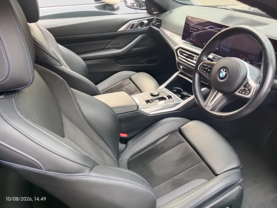 Foto Mobil Bekas Kabin Depan BMW 430i 2.0 Sport tahun 2023