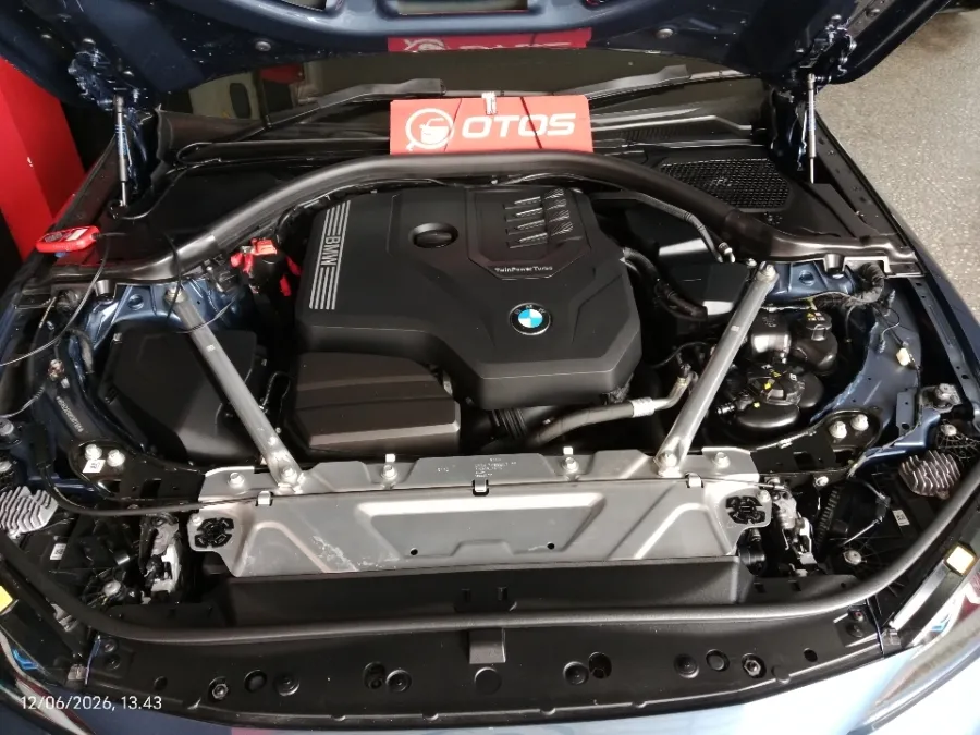 Foto Mobil Bekas Mesin BMW 430i 2.0 Sport tahun 2023