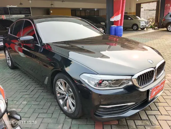 2019 BMW 520i 2.0 - Foto 1 dari 6