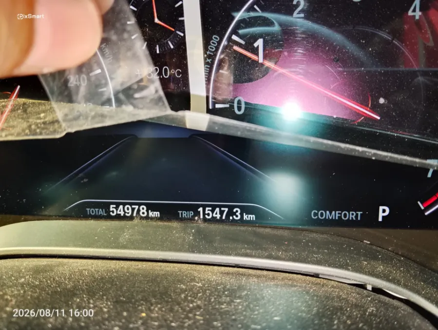 Foto Mobil Bekas Odometer BMW 520i 2.0 tahun 2019