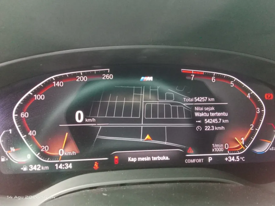 Foto Mobil Bekas Odometer BMW 520i 2.0 tahun 2022