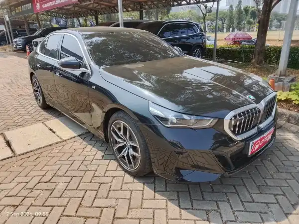 2025 BMW 520i 2.0