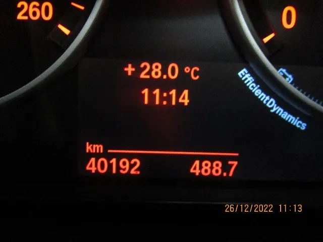 Foto Mobil Bekas Odometer BMW 520i 2.0 F10 Facelift tahun 2014