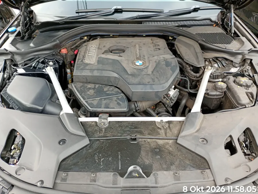 Foto Mobil Bekas Mesin BMW 530i 2.0 tahun 2018