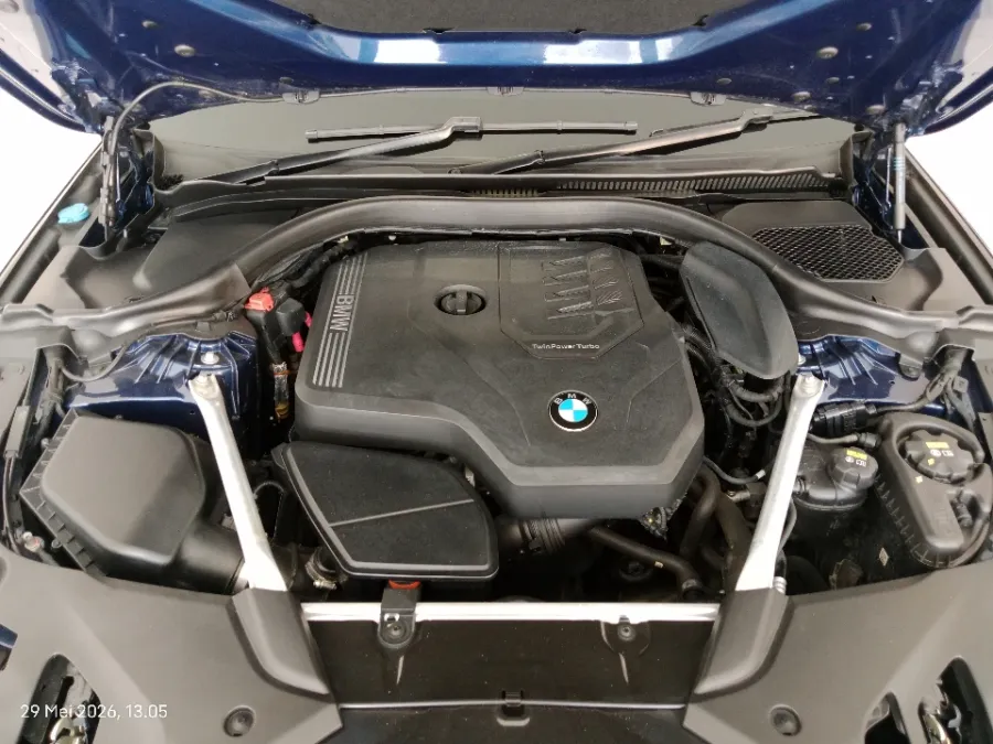 Foto Mobil Bekas Mesin BMW 530i 2.0 tahun 2021
