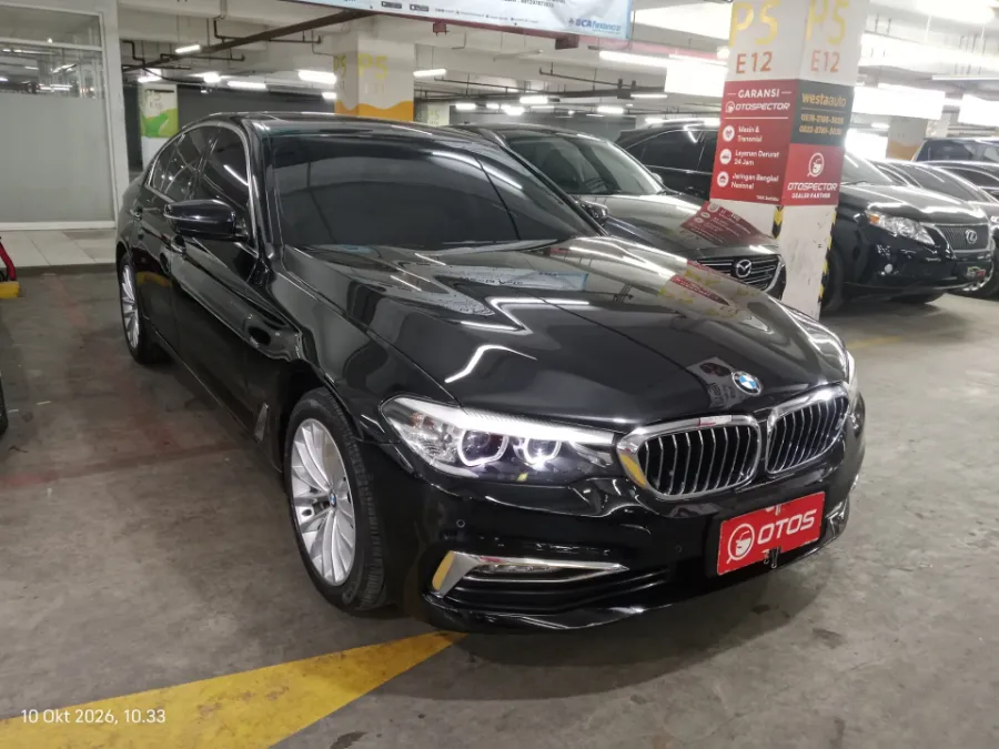 Foto Mobil Bekas Kanan Depan BMW 530i 2.0 Luxury tahun 2017