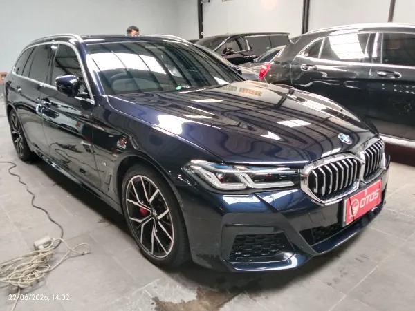 2022 BMW 530i 2.0 Touring M Sport