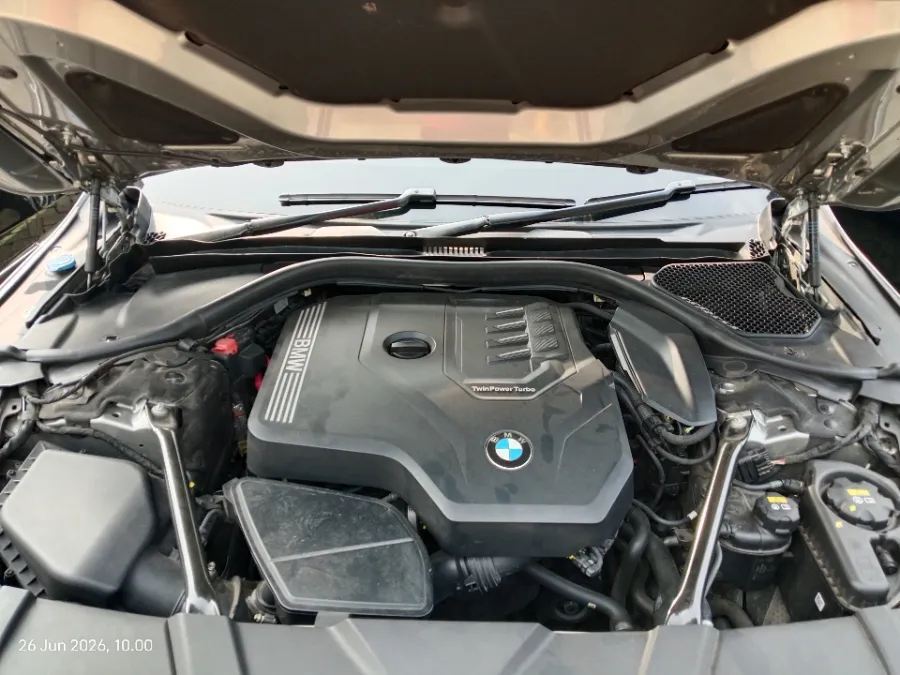 Foto Mobil Bekas Mesin BMW 730Li 2.0 tahun 2022