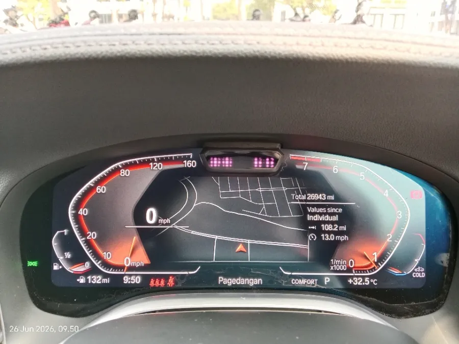Foto Mobil Bekas Odometer BMW 730Li 2.0 tahun 2022